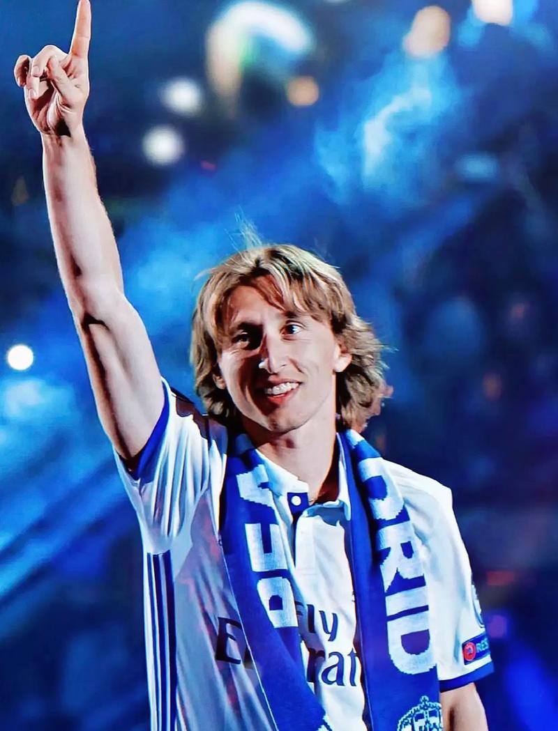 津门虎将在11月16日举办年票球迷开放日活动，共100个名额